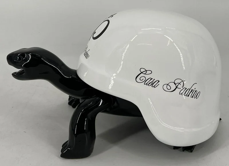 Casa Padrino Luxus Deko Figur Schildkröte Schwarz / Weiß 40 cm - Deko Skulptur