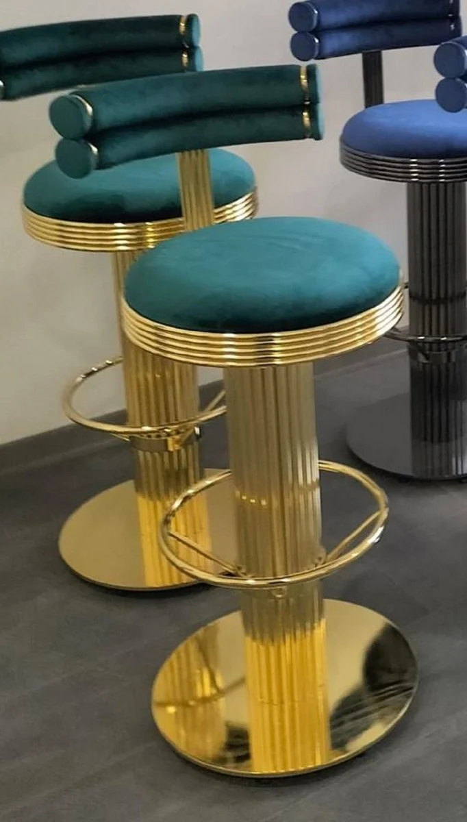 Casa Padrino Luxus Samt Barstuhl Grün / Gold H. 96 cm - Hotel & Bar Möbel