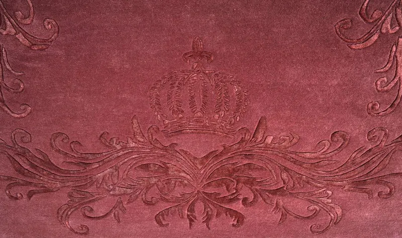 Pompöös by Casa Padrino Luxus Barock Teppich Krone von Harald Glööckler Bordeauxrot 200 x 300 cm