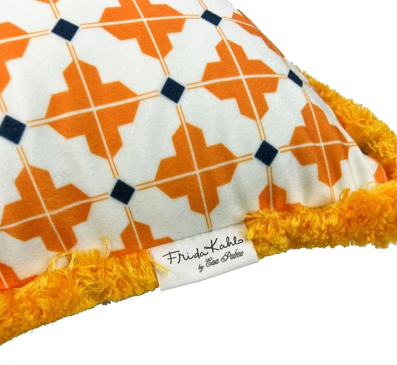 Frida Kahlo by Casa Padrino Luxus Deko Kissen mit Strass Steinen Orange / Bunt