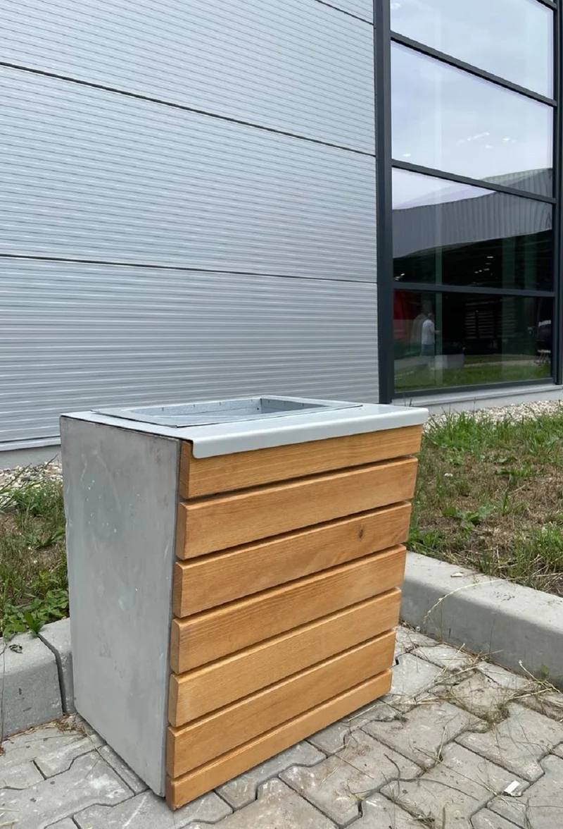 Casa Padrino Park Abfallbehälter Naturfarben / Grau / Silber H. 60 cm - Stadt Abfalleimer - Beton Mülleimer