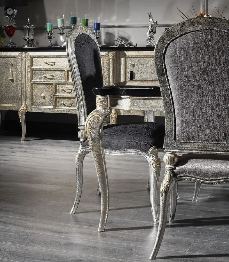 Casa Padrino Luxus Barock Esszimmer Stuhl Schwarz / Silber / Gold H. 102 cm - Barock Esszimmer Möbel