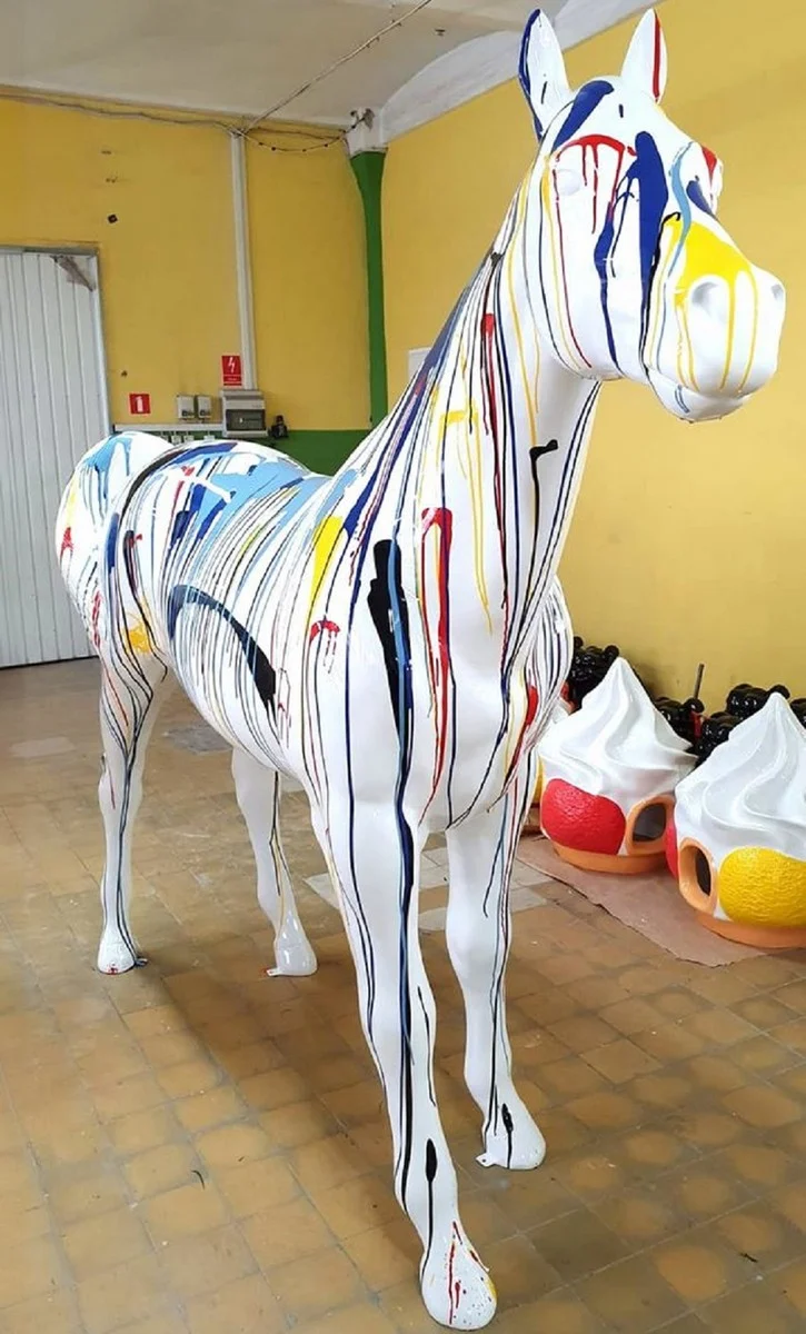 Casa Padrino XXL Garten Deko Skulptur Pferd Weiß / Bunt 245 x H. 200 cm