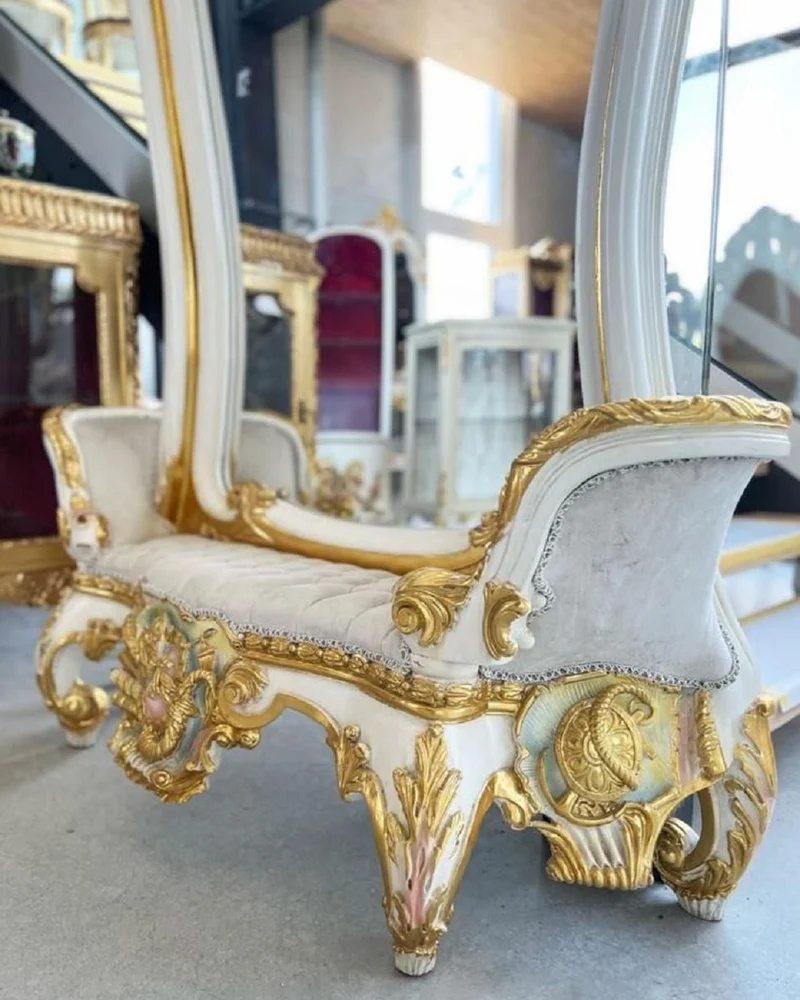 Casa Padrino Barock Spiegel mit Sitzbank Weiß / Grau / Mehrfarbig / Gold - Prunkvolle Barock Spiegelkonsole - Garderoben Möbel Barockstil - Barock Möbel - Edel & Prunkvoll