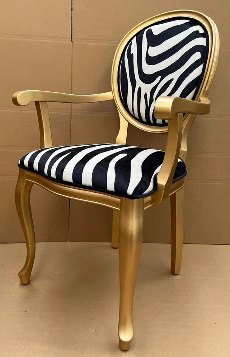 Casa Padrino Luxus Barock Esszimmer Stuhl Zebra / Gold - Handgefertigter Barockstil Stuhl mit Armlehnen und edlem Samtstoff - Esszimmer Möbel im Barockstil