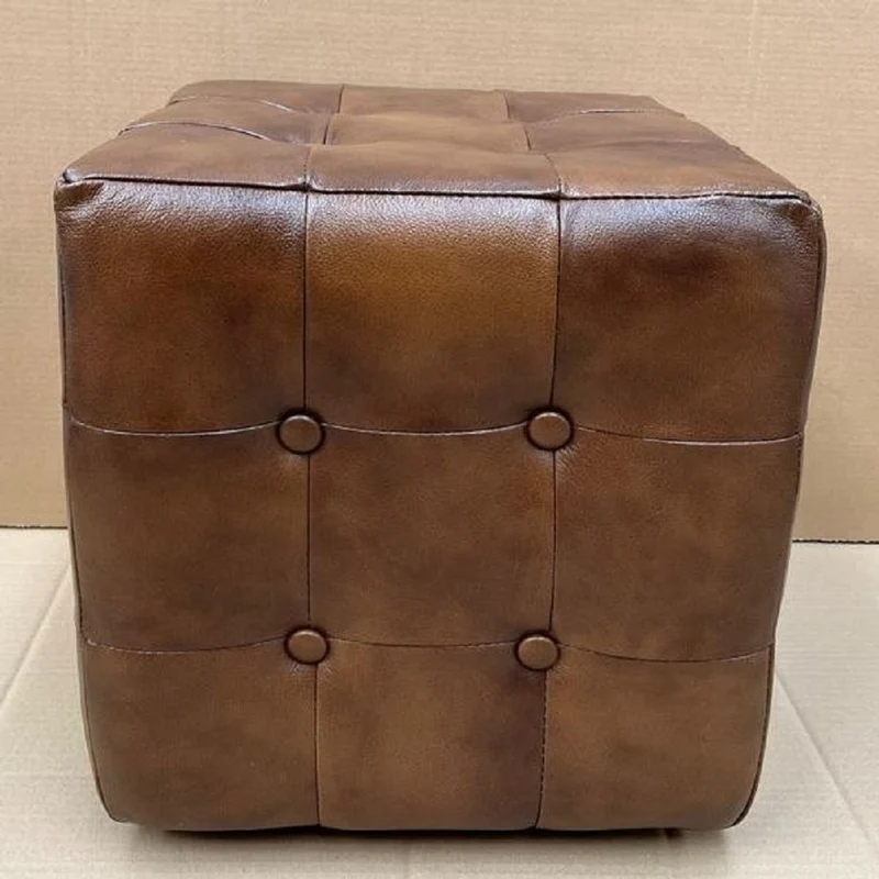 Casa Padrino Luxus Chesterfield Leder Hocker Braun 40 x 40 x H. 40 cm - Echtleder Fußhocker - Echtleder Würfelhocker - Chesterfield Wohnzimmer - Echtleder Möbel - Luxus Möbel
