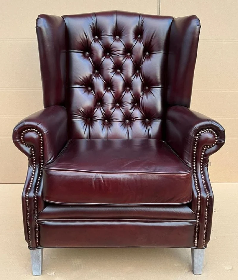 Casa Padrino Luxus Chesterfield Ohrensessel Weinrot / Grau 90 x 90 x H. 110 cm - Echtleder Chesterfield Wohnzimmer Sessel - Wohnzimmer Möbel - Chesterfield Möbel - Luxus Möbel