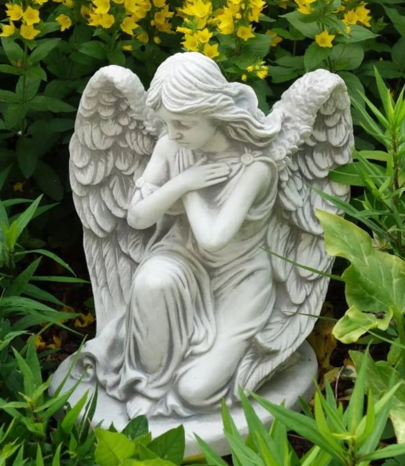 Casa Padrino Jugendstil Garten Deko Skulptur Engel Grau H. 36 cm - Elegante Garten Deko Stein Figur - Barock & Jugendstil Garten Deko Accessoires