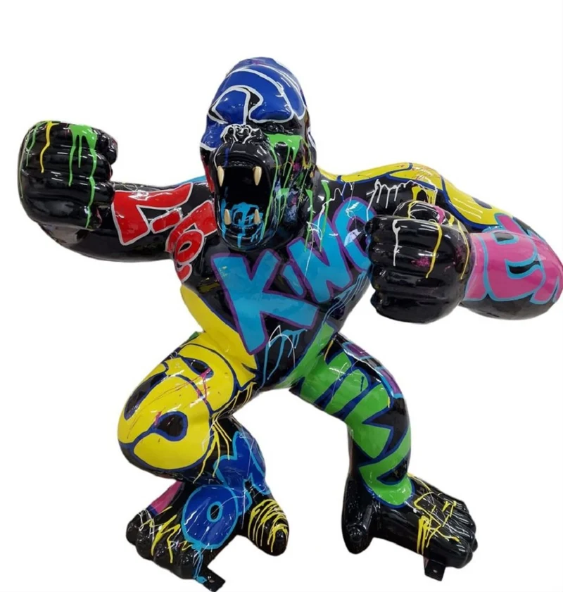 Casa Padrino Luxus Deko Skulptur Gorilla Affe Schwarz / Mehrfarbig H. 50 cm - Deko Figur - Tierfigur - Wohnzimmer Dekoration - Garten Dekoration