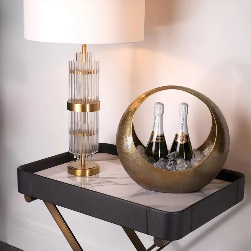 Casa Padrino Luxus Tischleuchte Antik Messing / Weiß Ø 45 x H. 78 cm - Schreibtischleuchte mit rundem Lampenschirm - Luxus Tischleuchten - Luxus Schreibtischleuchten