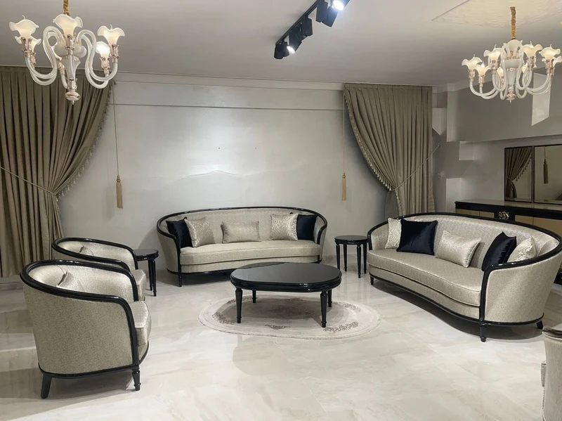 Casa Padrino Luxus Barock Sofa Gold / Schwarz - Barockstil Wohnzimmer Sofa - Barockstil Wohnzimmer Möbel - Luxus Möbel im Barockstil - Barock Einrichtung - Edel & Prunkvoll