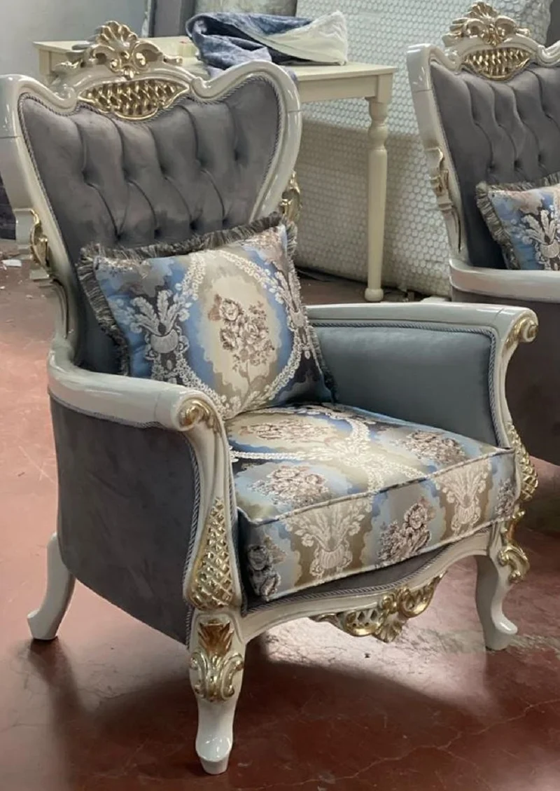 Casa Padrino Luxus Barock Sessel Grau / Mehrfarbig / Weiß / Gold - Handgefertigter Wohnzimmer Sessel mit elegantem Muster - Barock Wohnzimmer Möbel - Edel & Prunkvoll