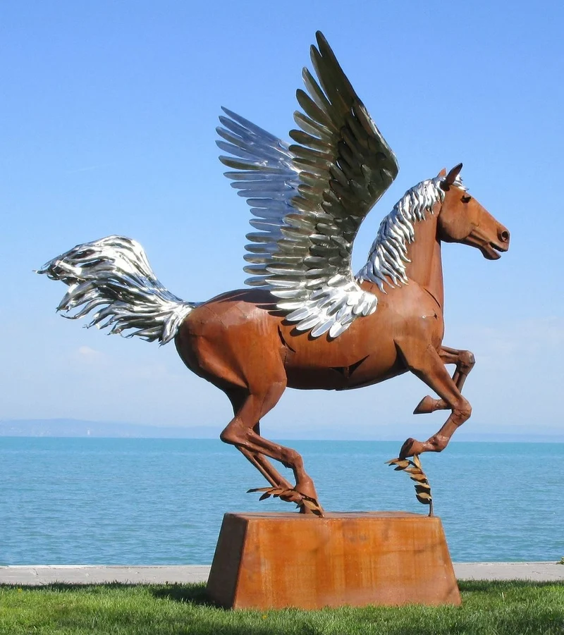 Casa Padrino Luxus Deko Skulptur Pegasus Pferd mit Sockel Rost / Silber 288 x 175 x H. 305 cm - Lebensgroße Stahl Skulptur - Riesige Garten Deko Figur - Garten Skulpturen - Metall Skulpturen