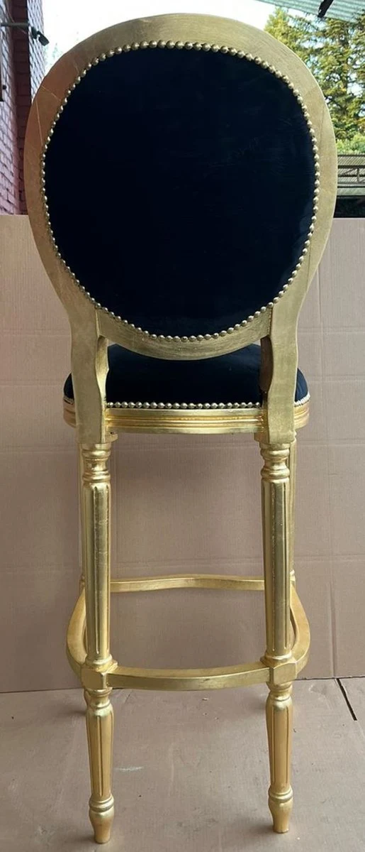 Casa Padrino Barock Barstuhl Schwarz / Gold - Prunkvoller Barockstil Massivholz Barhocker mit edlem Samtstoff - Barock Bar Möbel