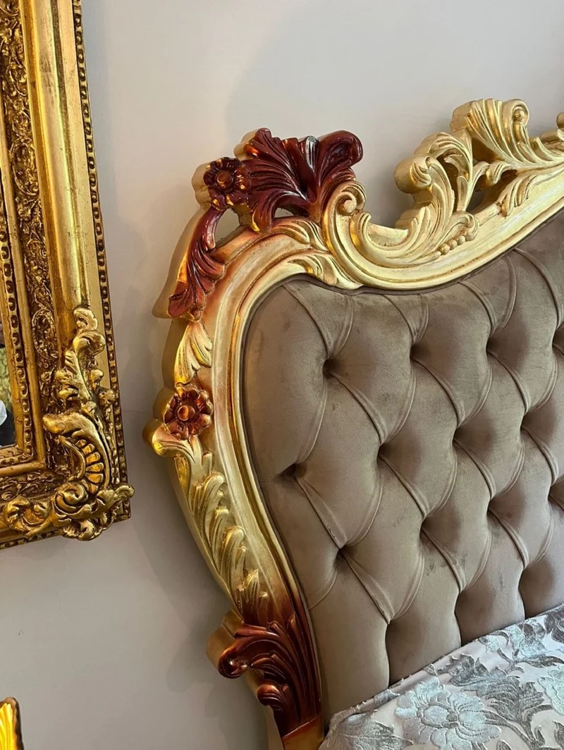 Casa Padrino Luxus Barock Doppelbett mit Matratze Grau / Gold / Braun - Prunkvolles Massivholz Bett - Luxus Schlafzimmer Möbel im Barockstil - Barock Möbel - Edel & Prunkvoll