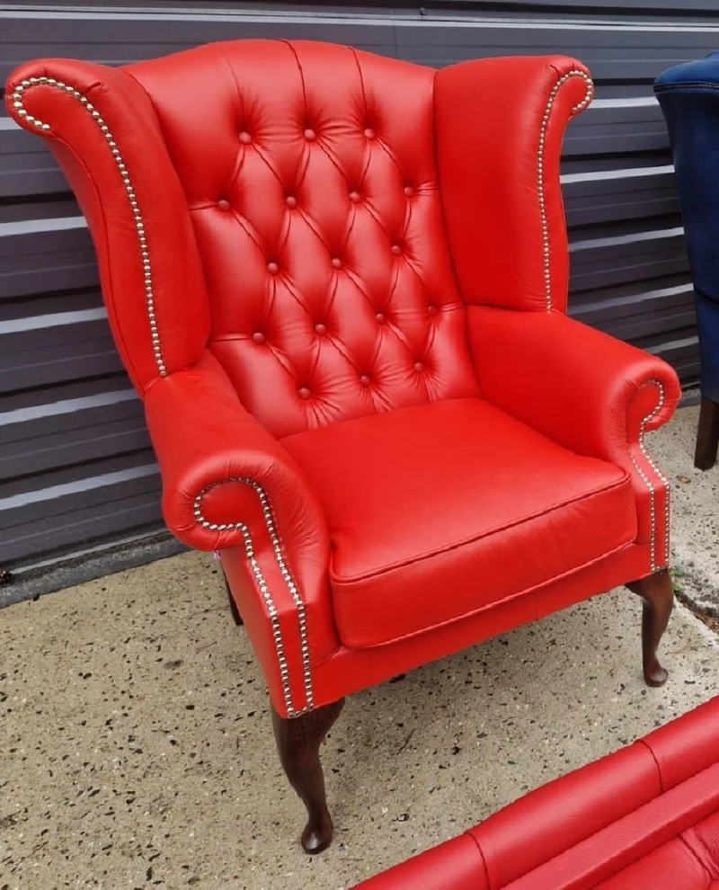 Casa Padrino Luxus Chesterfield Ohrensessel Rot / Dunkelbraun 98 x 90 x H. 110 cm - Echtleder Chesterfield Wohnzimmer Sessel - Wohnzimmer Möbel - Chesterfield Möbel - Luxus Leder Möbel