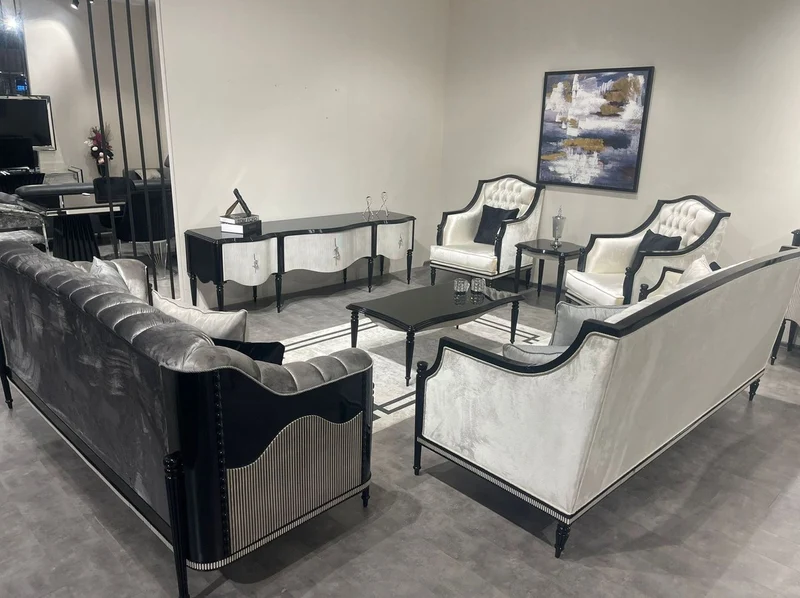 Casa Padrino Luxus Barock TV Schrank Schwarz / Grau / Silber - Prunkvolles Massivholz Sideboard mit 3 Schubladen - Wohnzimmer Möbel im Barockstil - Barock Möbel - Edel & Prunkvoll