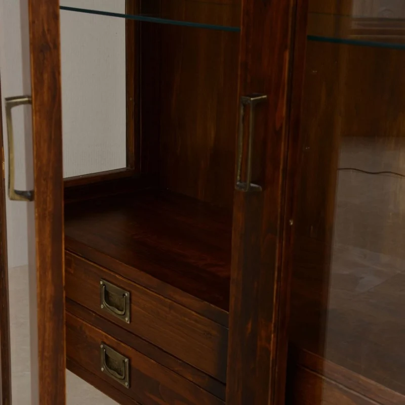 Casa Padrino Luxus Vintage Stil Vitrine Braun / Messing 120 x 37 x H. 171,5 cm - Massivholz Vitrinenschrank mit 2 Glastüren und 6 Schubladen - Massivholz Möbel - Vintage Stil Möbel - Luxus Möbel