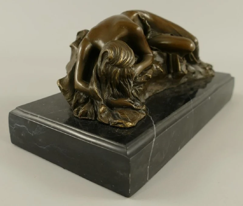 Casa Padrino Luxus Bronze Skulptur schlafende Frau Bronze / Schwarz 22 x 11 x H. 10 cm - Bronze Figur mit Marmorsockel - Schreibtisch Deko Accessoires