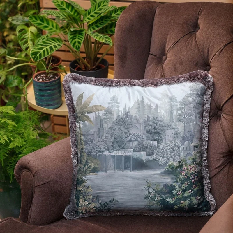 Casa Padrino Luxus Deko Kissen antike Landschaft Mehrfarbig / Grau 45 x 45 cm - Bedrucktes Samt Kissen mit Fransen - Luxus Deko Accessoires