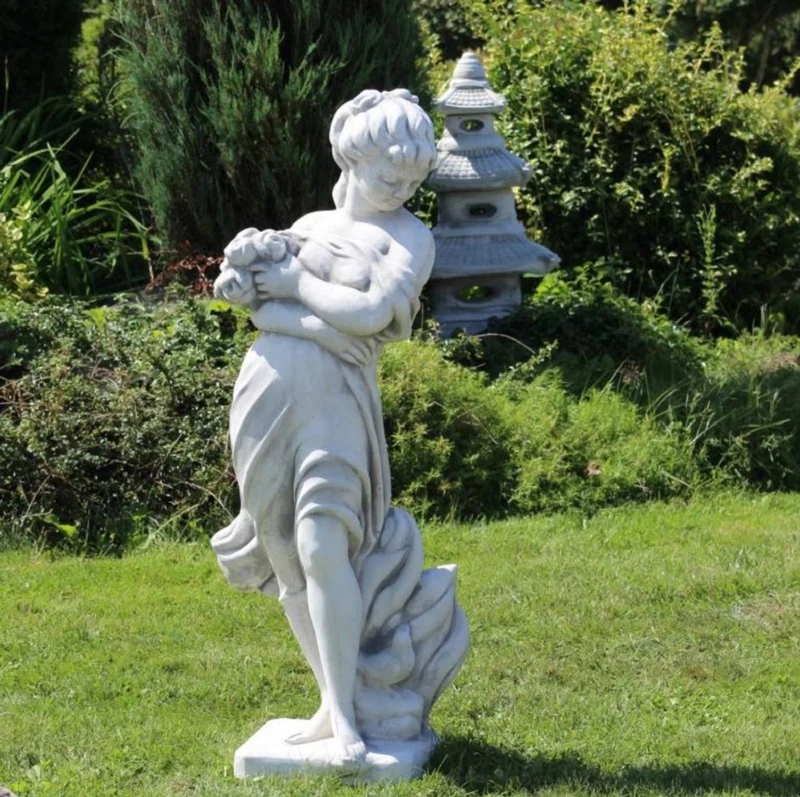 Casa Padrino Jugendstil Garten Deko Skulptur Dame mit Blumenstrauß Grau 31 x 31 x H. 122 cm - Elegante Garten Deko Stein Figur - Barock & Jugendstil Garten Deko Accessoires