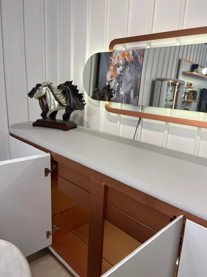 Casa Padrino Luxus Sideboard Weiß / Grau / Kupfer 260 x 60 x H. 90 cm - Massivholz Schrank mit 4 Türen - Esszimmer Möbel - Luxus Möbel - Luxus Einrichtung