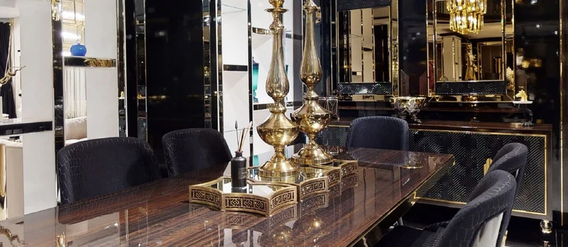 Casa Padrino Luxus Möbel Set Dunkelbraun / Schwarz / Gold - 1 Luxus Sideboard mit 6 Türen & 2 Luxus Wandspiegel - Luxus Möbel - Luxus Einrichtung