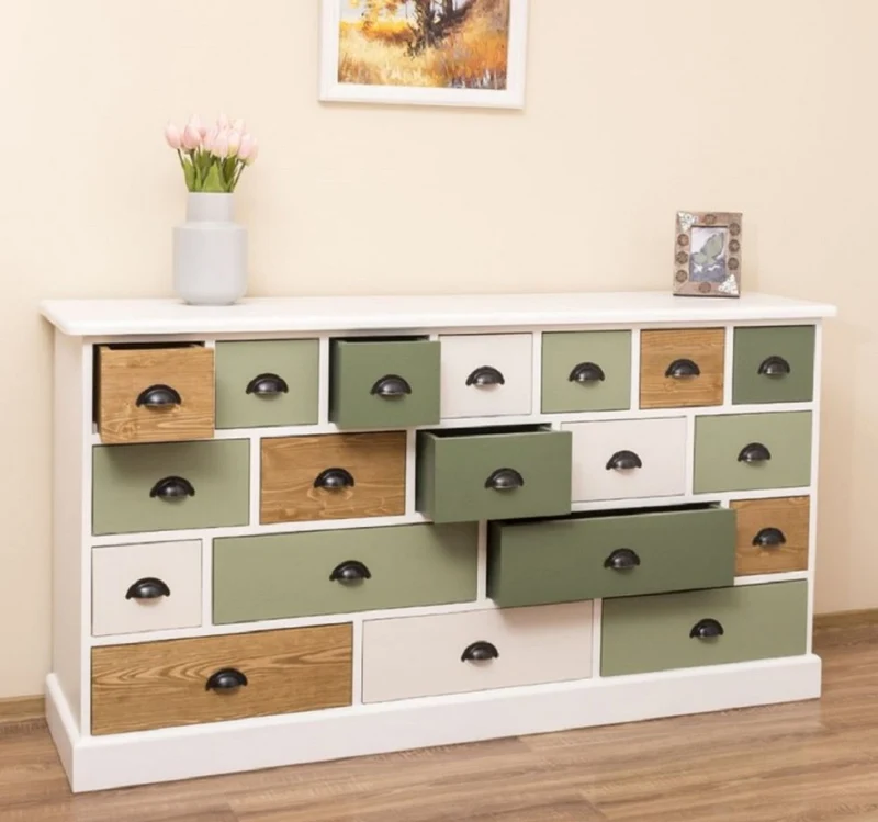 Casa Padrino Landhausstil Kommode Weiß / Grün / Naturfarben 180 x 48 x H. 95 cm - Massivholz Schrank mit 19 Schubladen - Landhausstil Möbel - Möbel im Landhausstil - Landhausstil Einrichtung