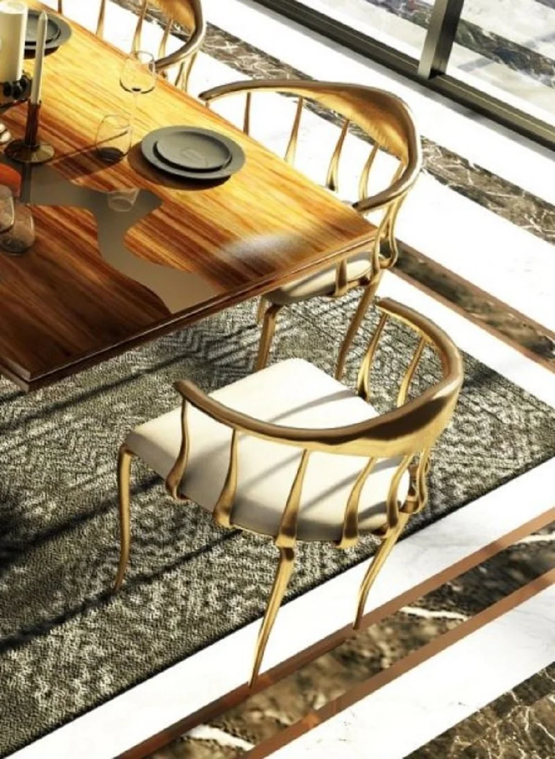 Casa Padrino Luxus Esszimmer Stuhl mit Armlehnen Creme / Gold - Gepolsterter Edelstahl Küchen Stuhl - Esszimmer Möbel - Hotel Möbel - Restaurant Möbel - Luxus Möbel