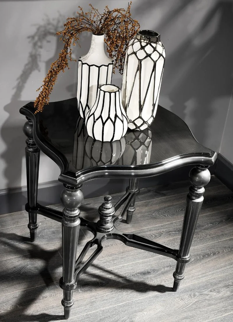 Casa Padrino Luxus Barock Beistelltisch Schwarz / Silber 57 x 57 x H. 64 cm - Edler Massivholz Tisch - Luxus Qualität - Made in Italy