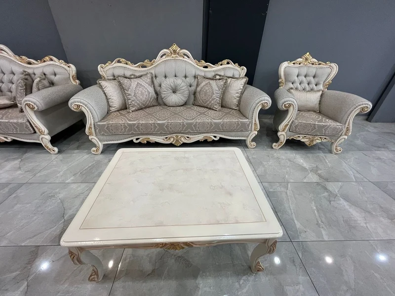 Casa Padrino Luxus Barock Couchtisch Weiß / Gold - Handgefertigter Barockstil Wohnzimmertisch - Barockstil Wohnzimmer Möbel - Barock Einrichtung - Barock Möbel - Luxus Möbel im Barockstil