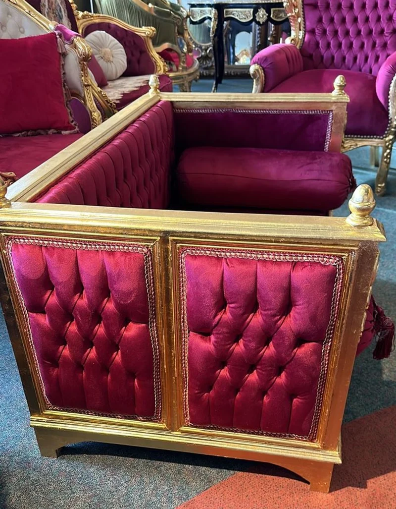 Casa Padrino Barock Hundebett Lila / Gold - Handgefertigtes Antik Stil Hundebett - Prunkvolle Hunde Möbel im Barockstil - Antik Stil Tiermöbel - Barock Tiermöbel