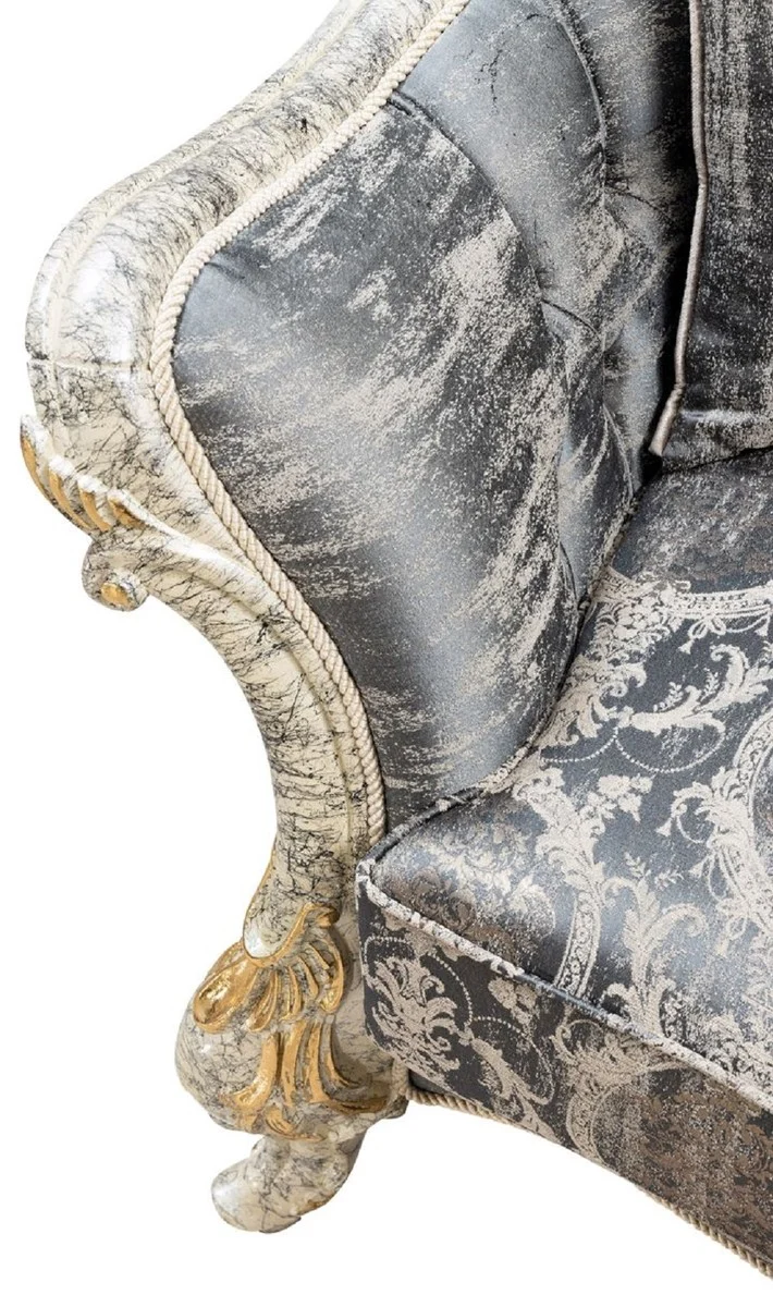 Casa Padrino Luxus Barock Sofa Grau / Antik Weiß / Gold - Barockstil Wohnzimmer Sofa mit elegantem Muster - Luxus Wohnzimmer Möbel im Barockstil - Barock Möbel - Barock Einrichtung