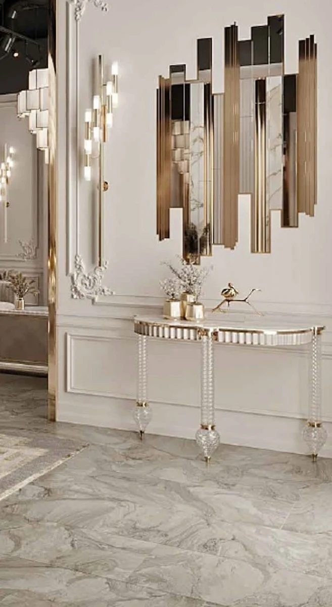 Casa Padrino Luxus Art Deco Konsole Weiß / Gold 150 x 45,5 x H. 77 cm - Konsolentisch mit Kunstmarmor Tischplatte und eleganten Glas Beinen - Luxus Möbel - Art Deco Möbel