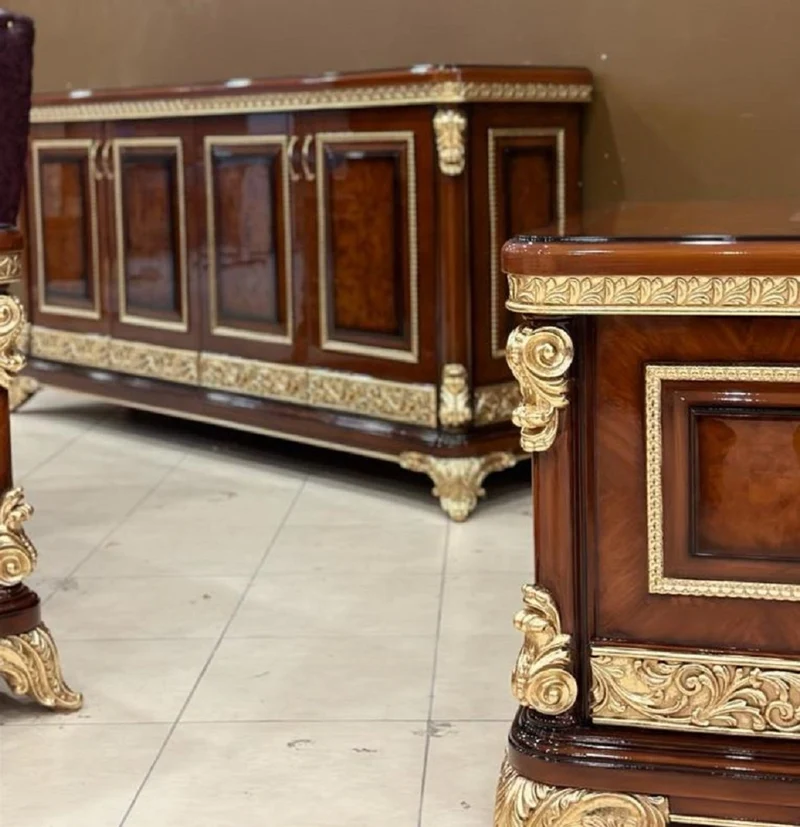 Casa Padrino Luxus Barock Sideboard Braun / Gold - Prunkvoller Massivholz Schrank mit 4 Türen - Luxus Büro Möbel im Barockstil - Barock Möbel - Barock Büro Einrichtung - Edel & Prunkvoll