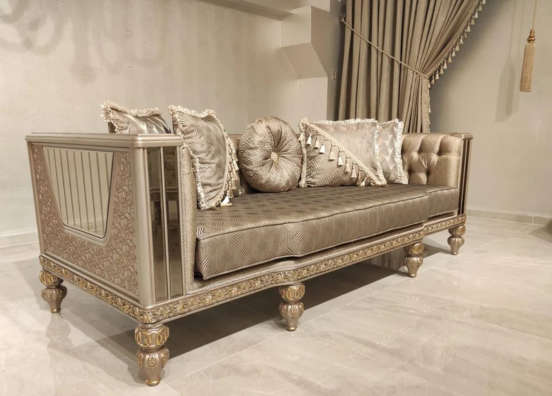Casa Padrino Luxus Barock Wohnzimmer Set Gold / Grau / Gold - 2 Barock Sofas & 2 Barock Sessel & 1 Barock Couchtisch - Luxus Wohnzimmer Möbel im Barockstil - Barock Möbel - Edel & Prunkvoll