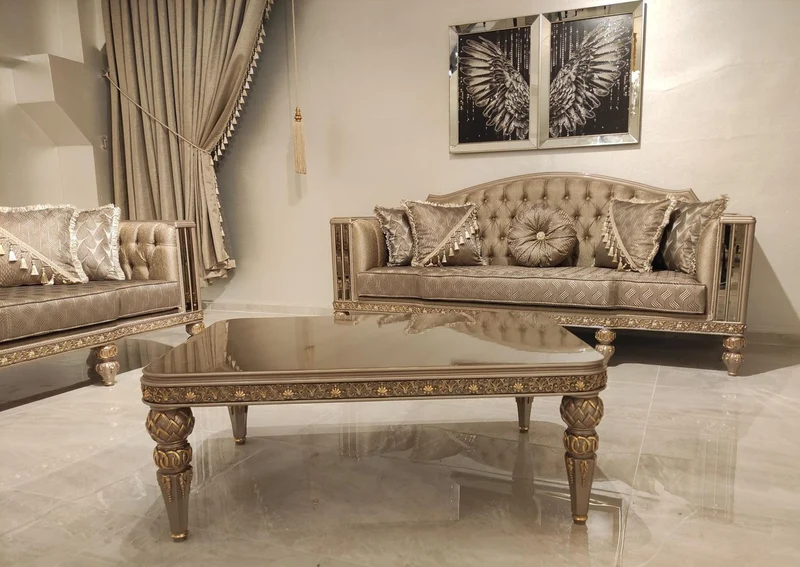 Casa Padrino Luxus Barock Wohnzimmer Set Gold / Grau / Gold - 2 Barock Sofas & 2 Barock Sessel & 1 Barock Couchtisch - Luxus Wohnzimmer Möbel im Barockstil - Barock Möbel - Edel & Prunkvoll