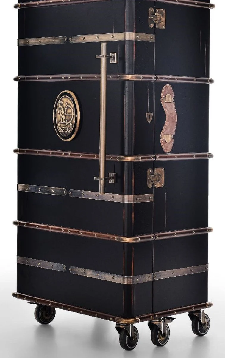 Casa Padrino Luxus Barschrank mit Rollen Antik Schwarz 73,5 x 54 x H. 173,5 cm - Kofferschrank im Retro Look - Retro Stil Weinschrank - Bar Möbel - Luxus Möbel