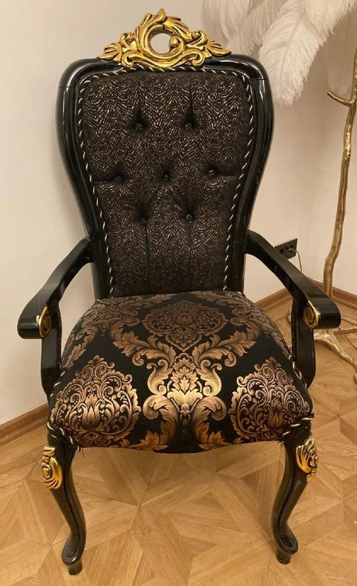 Casa Padrino Luxus Barock Esszimmer Stuhl mit Armlehnen Schwarz / Gold - Esszimmer Möbel im Barockstil - Luxus Möbel im Barockstil - Barock Interior - Barock Möbel - Edel & Prunkvoll