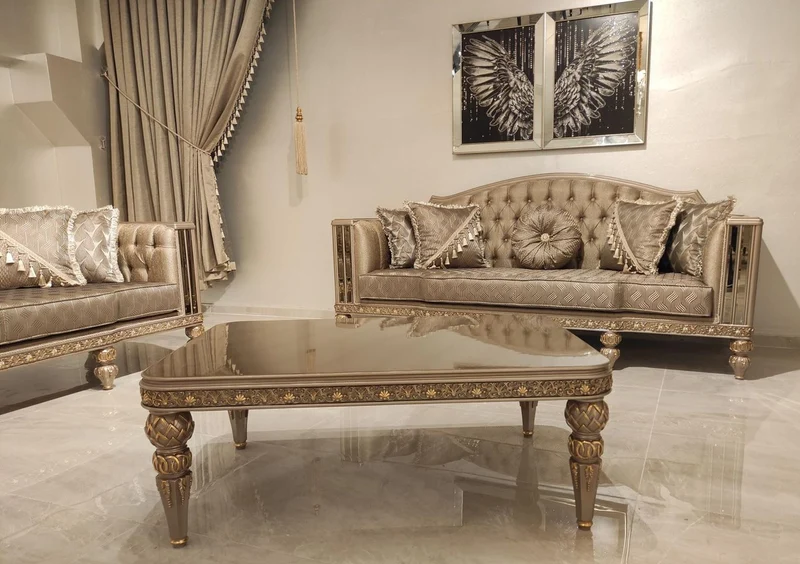 Casa Padrino Luxus Barock Sofa Gold / Grau / Gold - Prunkvolles Wohnzimmer Sofa - Barockstil Wohnzimmer Möbel - Barock Einrichtung - Luxus Möbel im Barockstil - Edel & Prunkvoll