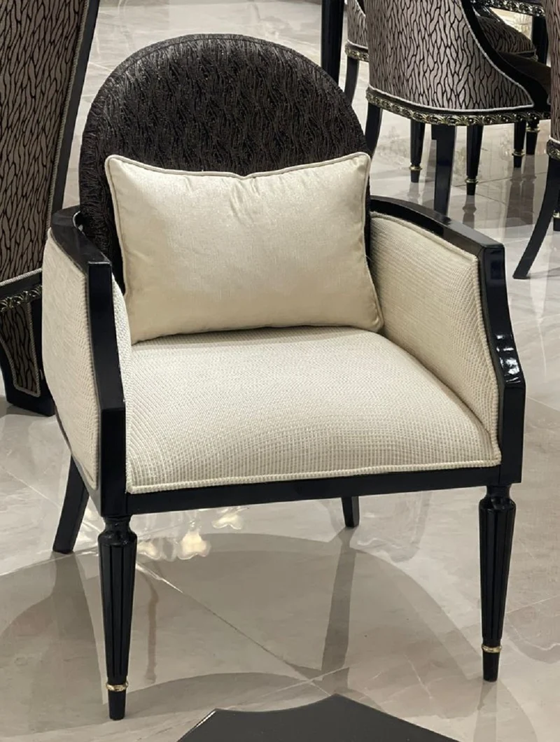 Casa Padrino Luxus Art Deco Wohnzimmer Set Naturfarben / Schwarz / Gold - 2 Art Deco Sofas & 2 Art Deco Sessel & 1 Art Deco Couchtisch - Wohnzimmer Möbel - Art Deco Möbel - Luxus Möbel
