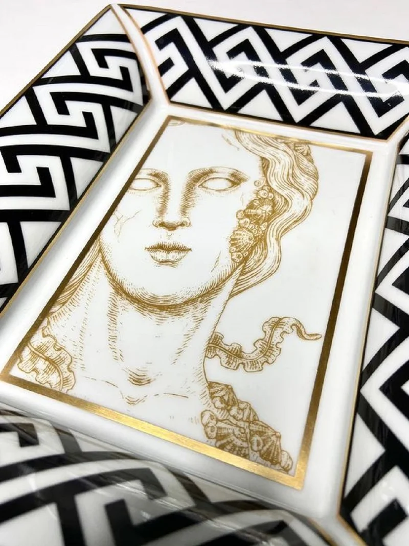 Casa Padrino Luxus Deko Schale Göttin Weiß / Schwarz / Gold 20,5 x 17,5 x H. 13,5 cm - Handbemalte Porzellan Schale - Luxus Qualität - Made in Italy