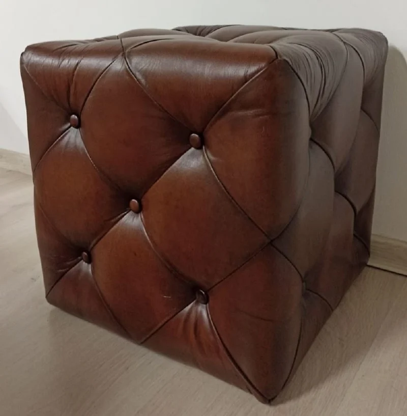 Casa Padrino Luxus Chesterfield Leder Hocker Vintage Dunkelbraun 40 x 40 x H. 45 cm - Echtleder Fußhocker - Echtleder Würfelhocker - Chesterfield Wohnzimmer - Echtleder Möbel - Luxus Möbel