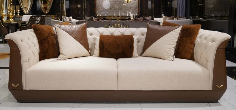 Casa Padrino Luxus Chesterfield Sofa Naturfarben / Braun / Grau - Wohnzimmer Sofa - Hotel Sofa - Wohnzimmer Möbel - Hotel Möbel - Chesterfield Möbel - Luxus Möbel - Luxus Einrichtung