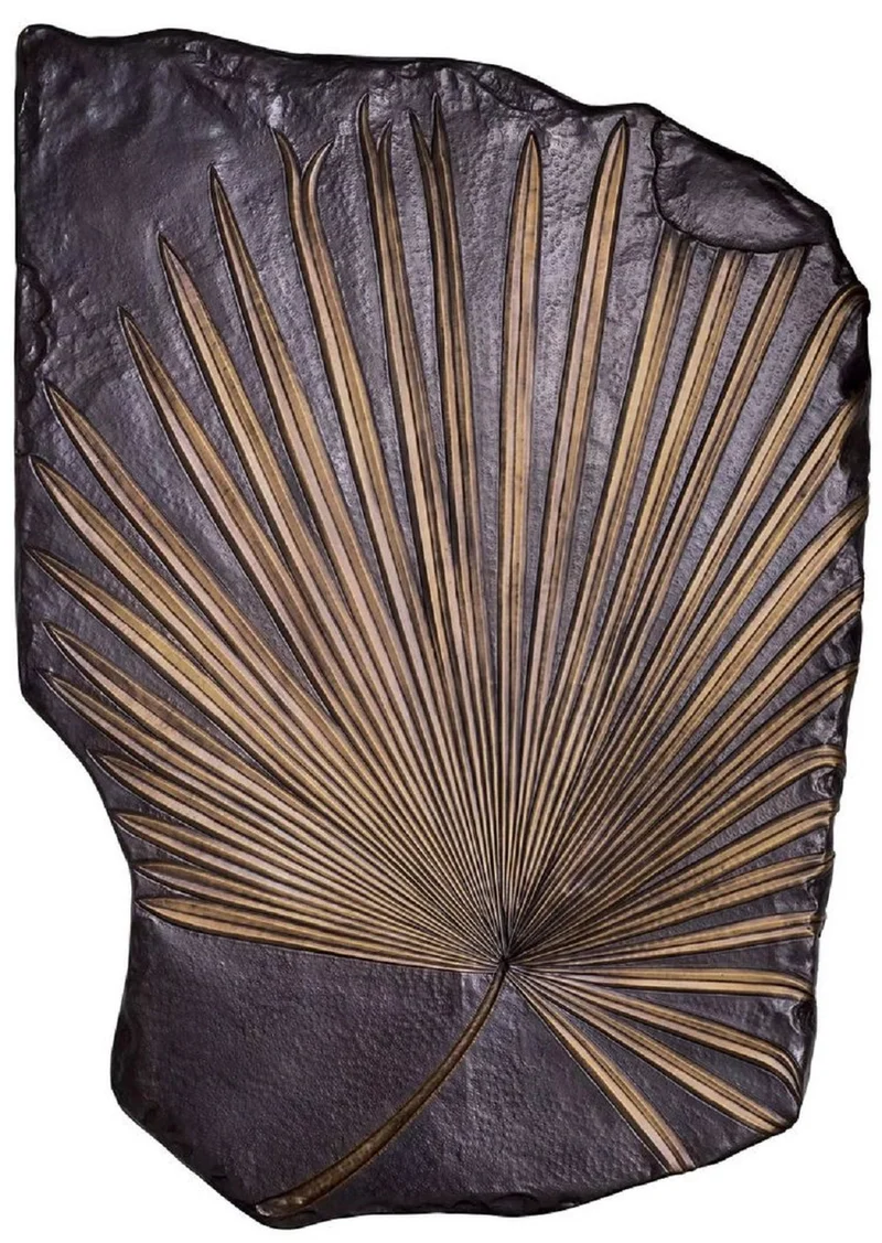 Casa Padrino Luxus Wanddeko Objekt Palmenblatt Bronze / Vintage Messing 122 x 5,5 x H. 170 cm - Wohnzimmer Deko - Hotel Deko - Deko Accessoires - Luxus Möbel - Luxus Qualität