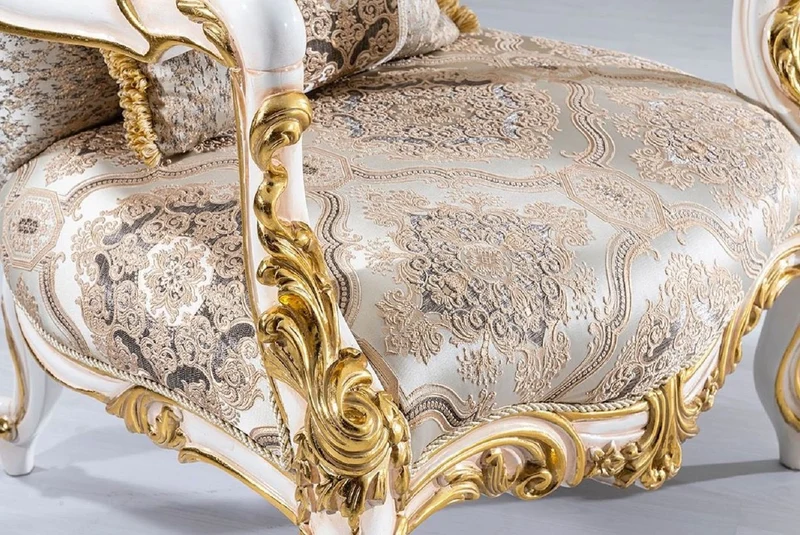 Casa Padrino Luxus Barock Sessel Silber / Beige / Schwarz / Weiß / Gold - Prunkvoller Wohnzimmer Sessel mit Glitzersteinen - Barockstil Wohnzimmer Möbel - Luxus Möbel im Barockstil