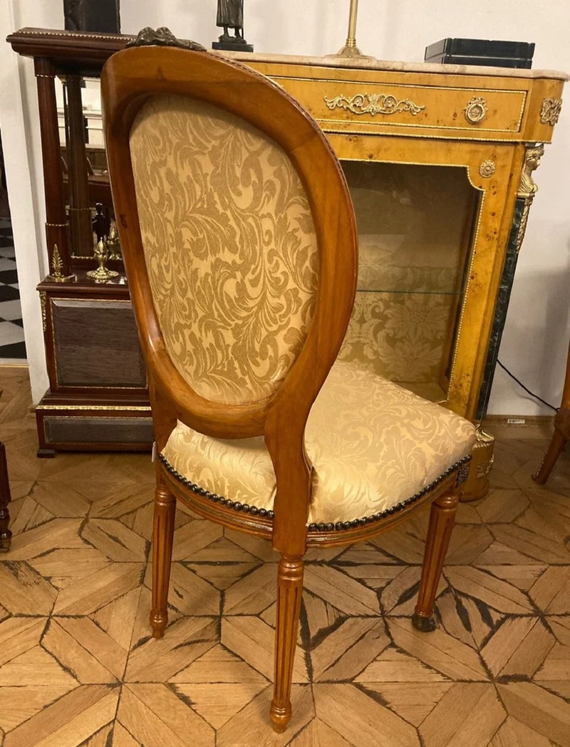 Casa Padrino Luxus Barock Esszimmer Stuhl Gold Muster / Braun / Antik Messing - Handgefertigter Massivholz Stuhl mit Löwenfüßen - Barockstil Küchenstuhl - Barock Esszimmer Möbel - Edel & Prunkvoll