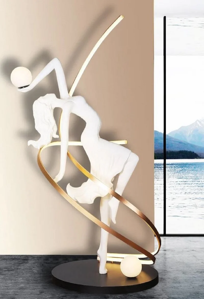 Casa Padrino Luxus Stehleuchte Tänzerin Weiß / Messing / Schwarz H. 179 cm - LED Kunstharz Stehlampe - Luxus Stehleuchten - Luxus Leuchten - Luxus Möbel - Luxus Einrichtung