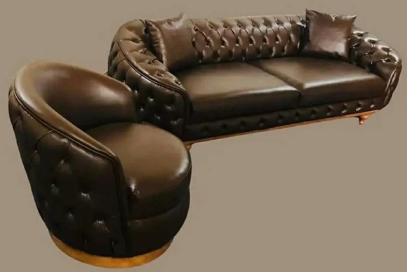 Casa Padrino Luxus Chesterfield Kunstleder Sofa Dunkelbraun / Naturfarben - Wohnzimmer Sofa - Wohnzimmer Möbel - Luxus Möbel - Wohnzimmer Einrichtung - Luxus Einrichtung - Möbel Luxus