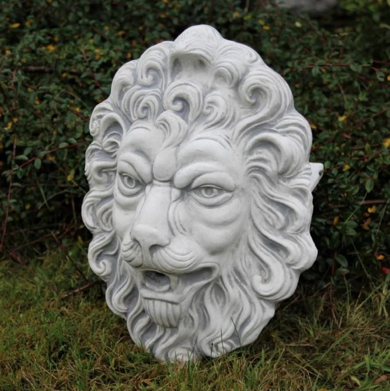Casa Padrino Barock Wasserspeier Wandrelief Löwe 30 x 17 x H. 43 cm - Löwenkopf Stein Wasserspeier Garten Wanddeko Relief - Barock & Jugendstil Garten Deko Accessoires